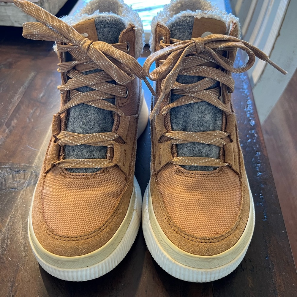 Women’s Sorel boots sz 6 Excellent condition